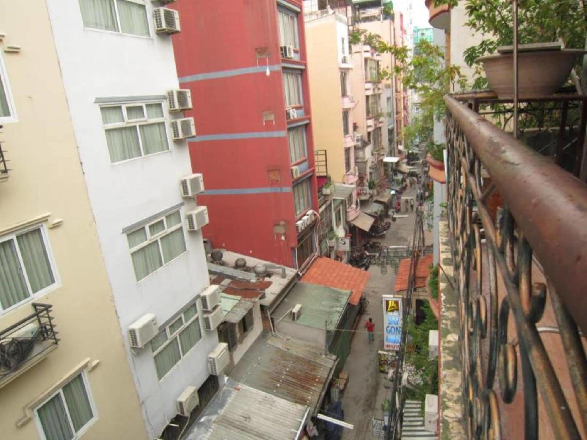 Bee Saigon Hotel Хошимин Экстерьер фото