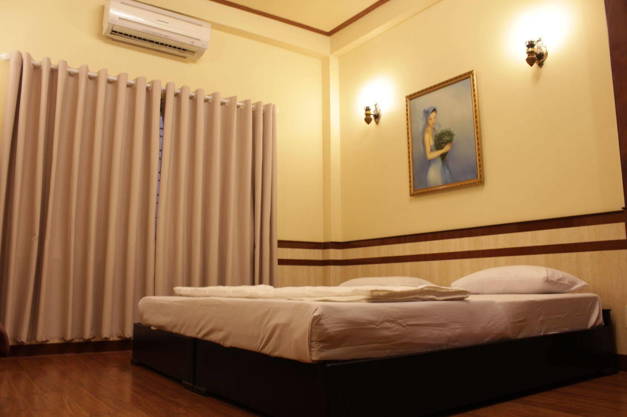 Bee Saigon Hotel Хошимин Экстерьер фото