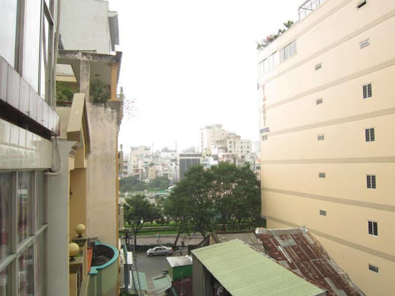 Bee Saigon Hotel Хошимин Экстерьер фото